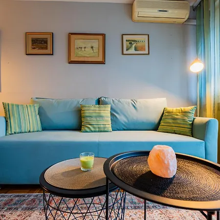 Flexible Selfcheckins 111 - - Parking - 2 Bedrooms - Loggia Apartment